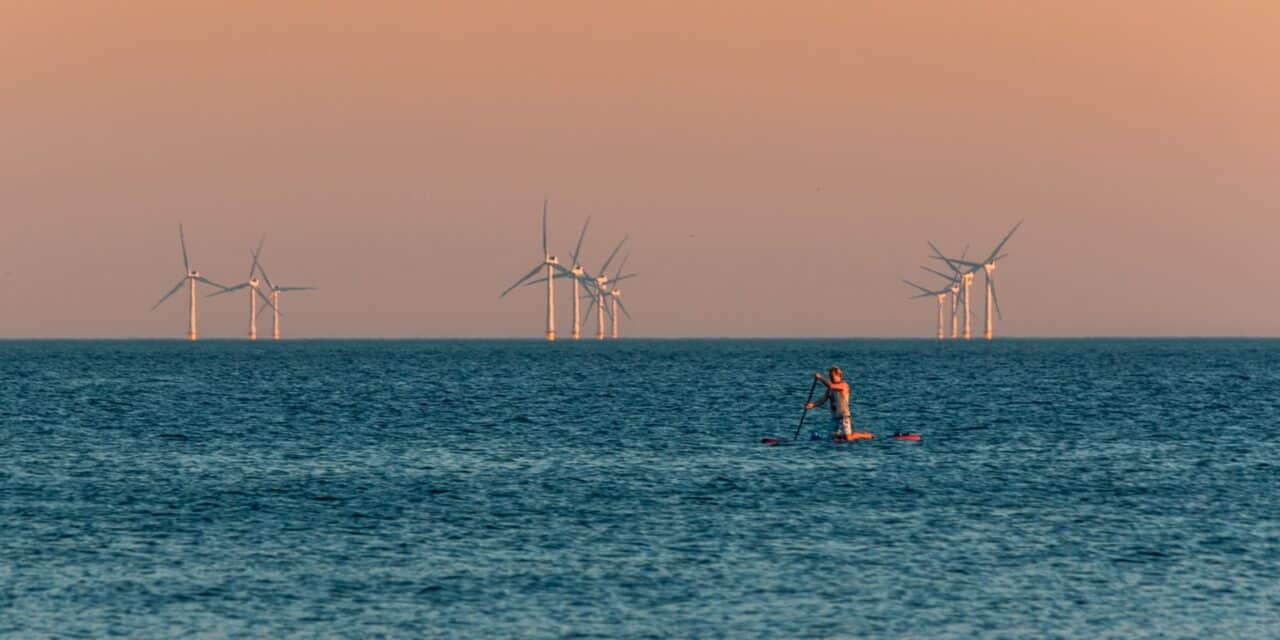 Éolien en mer : un débat public à l’automne pour des futurs parcs