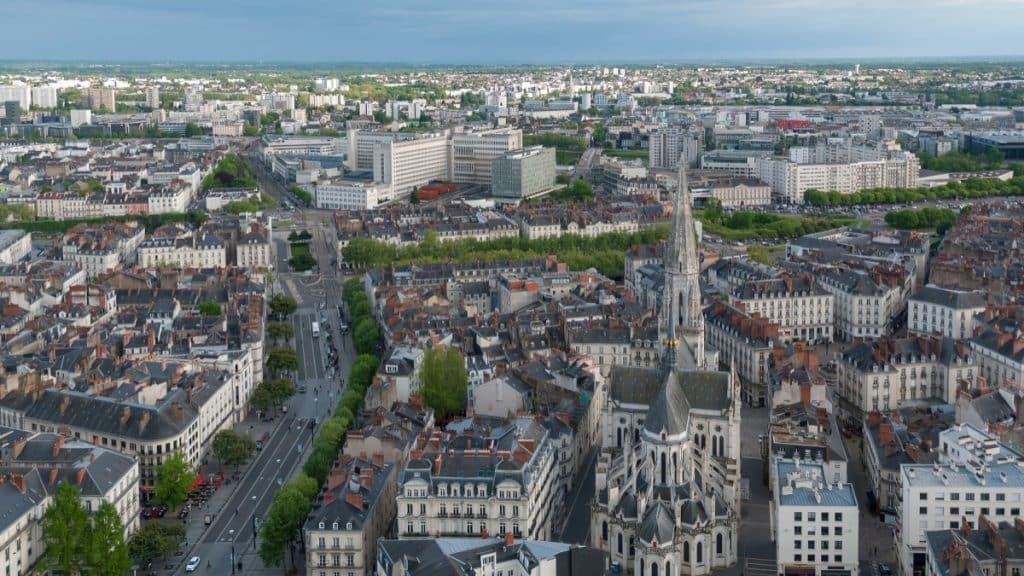 vue aérienne du centre ville de Nantes