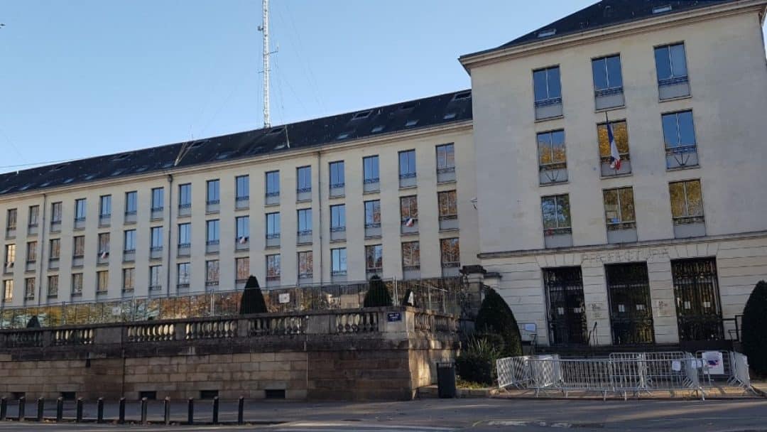 préfecture de nanterre adresse mail