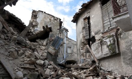 Quelle est la différence entre tremblement de terre et séisme ?