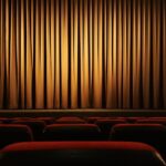 Quelles sont les différences entre le théâtre et le cinéma ?