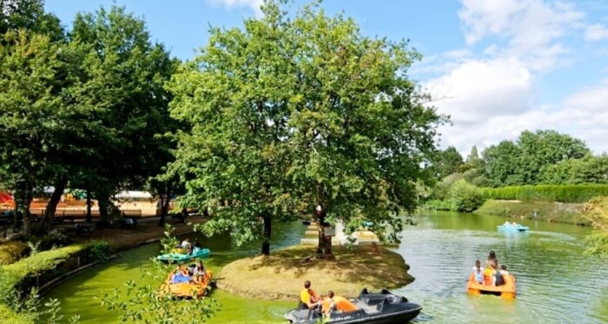 des pédalos sur le Lac de Savenay