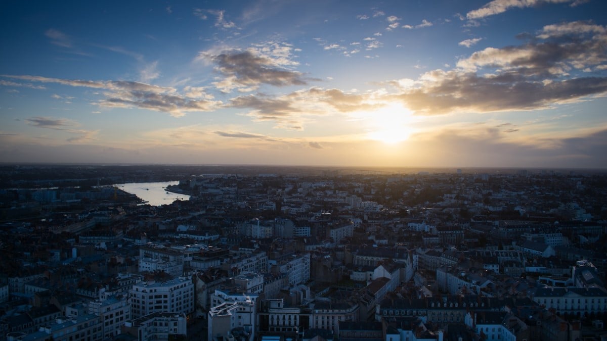 vue aérienne du centre ville de Nantes