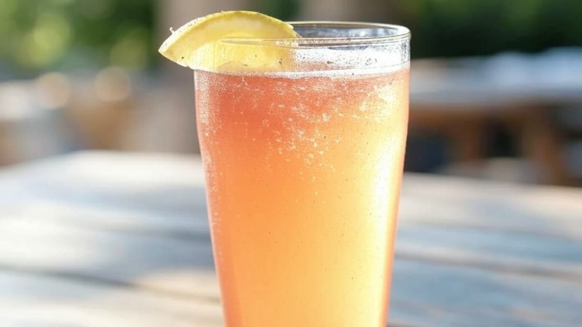 Verre de cocktail fruité