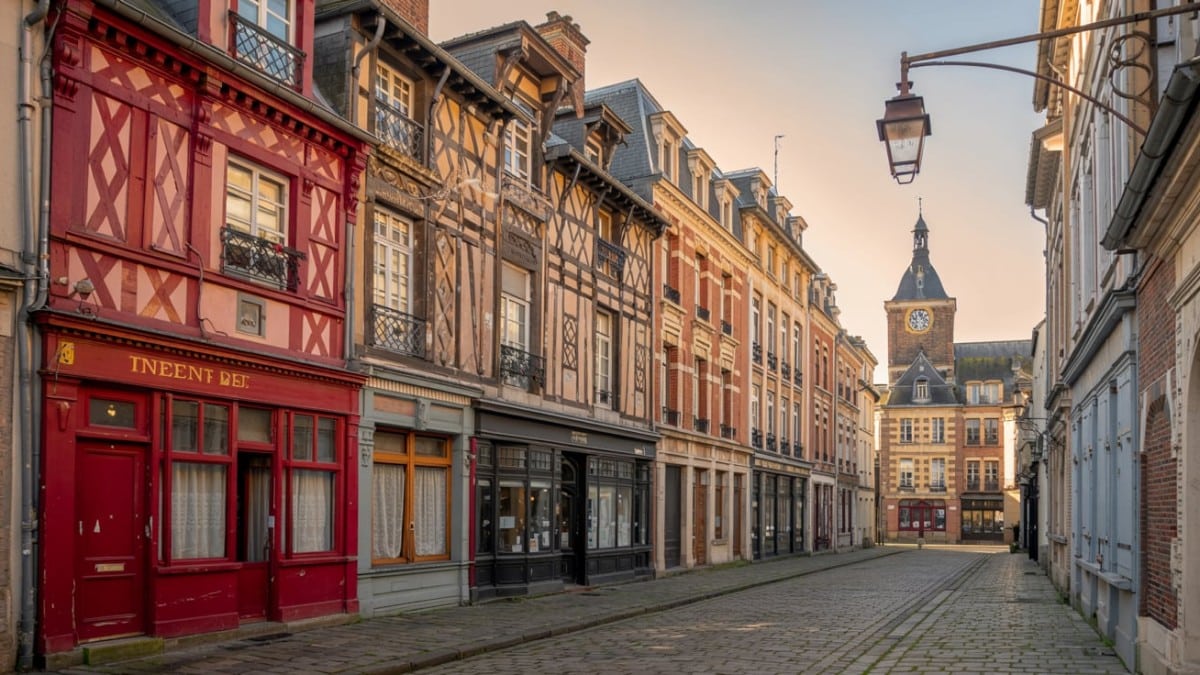 Façades anciennes colorées